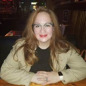 Meet your Posher, Cynthia